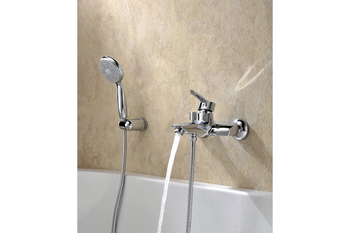 Смеситель Lemark Mars для ванны LM3502C