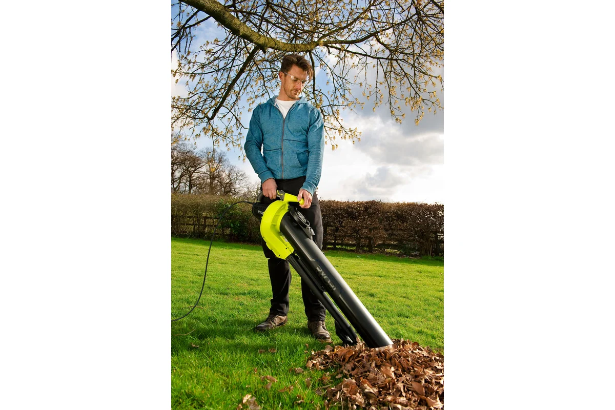 Садовый пылесос Ryobi RBV3000CESV 5133002190