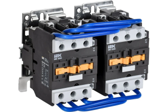Контактор реверсивный IEK КМИ-35032 50 А 400 В АС-3 2NO+2NC KKM33-050-400-22-1