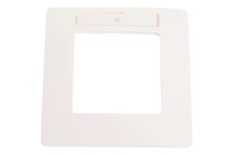 Рамка Legrand Etika 672506 на 1 пост с держателем для маркировки, белая
