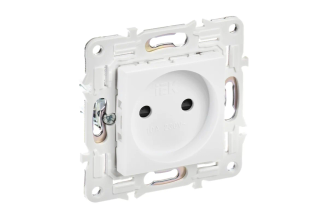 Розетка IEK SKANDY без заземления с защитными шторками 10А белая SK-R13-10-K01