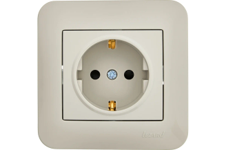 Розетка Lezard ASTI с защитой от детей, кремовая 7081-0303-124B
