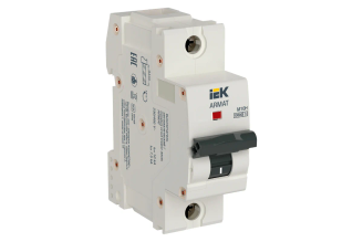 Автоматический выключатель IEK ARMAT M10H 1P C 100A AR-M10H-1-C100